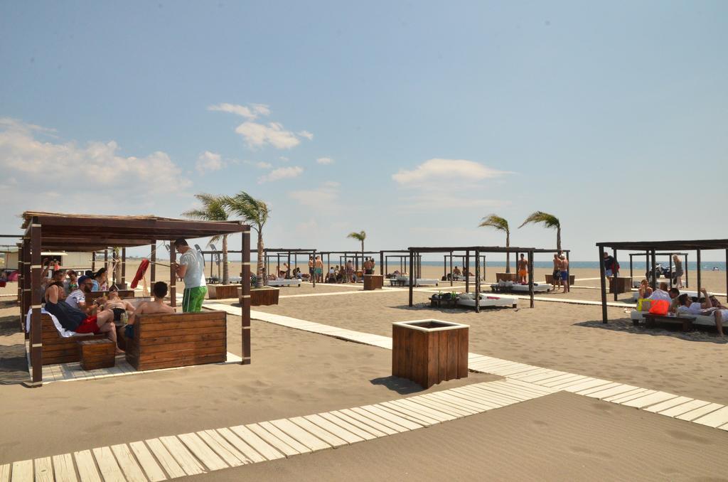 Hotel Freiburg Ulcinj Esterno foto