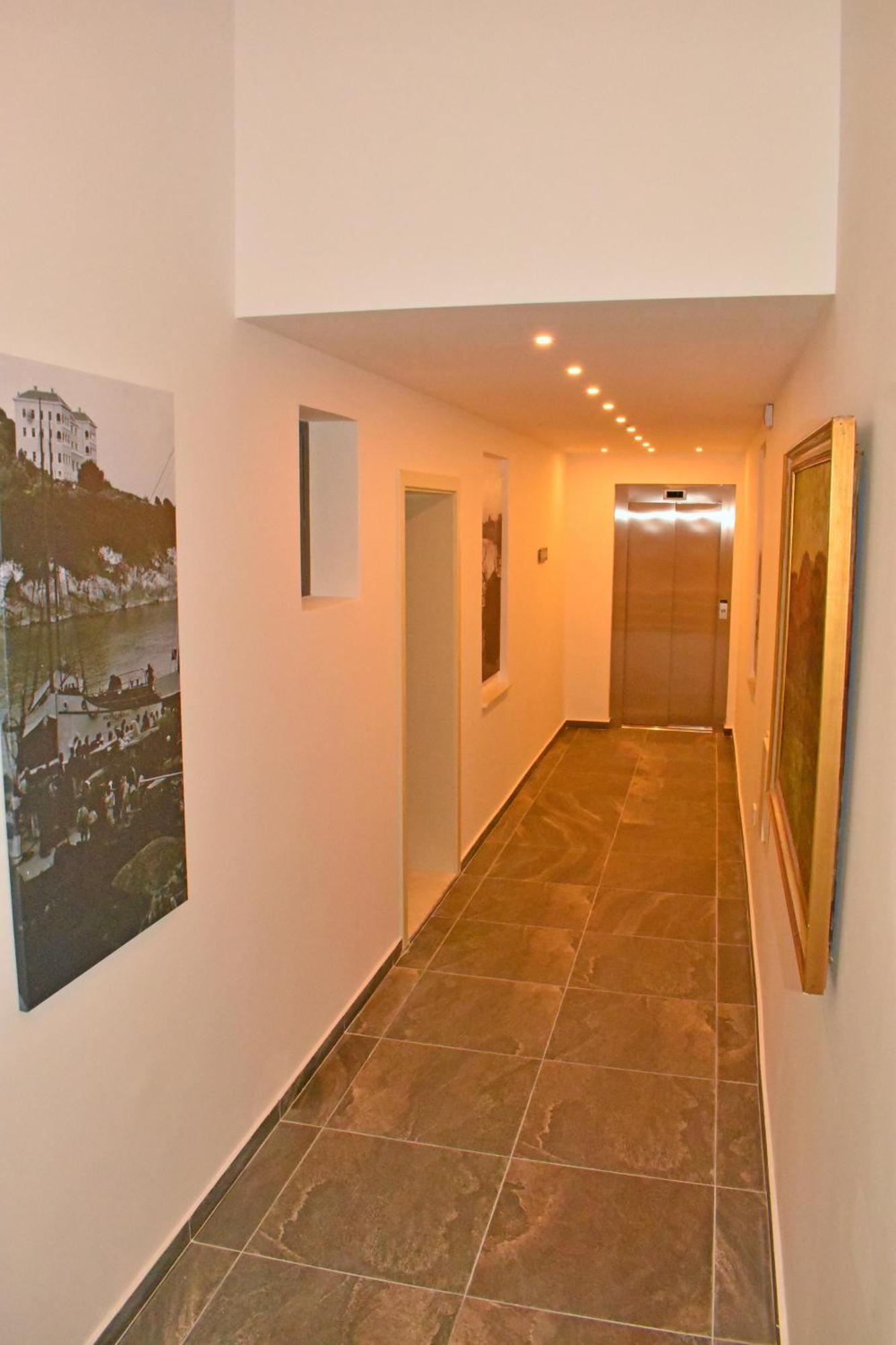 Hotel Freiburg Ulcinj Esterno foto