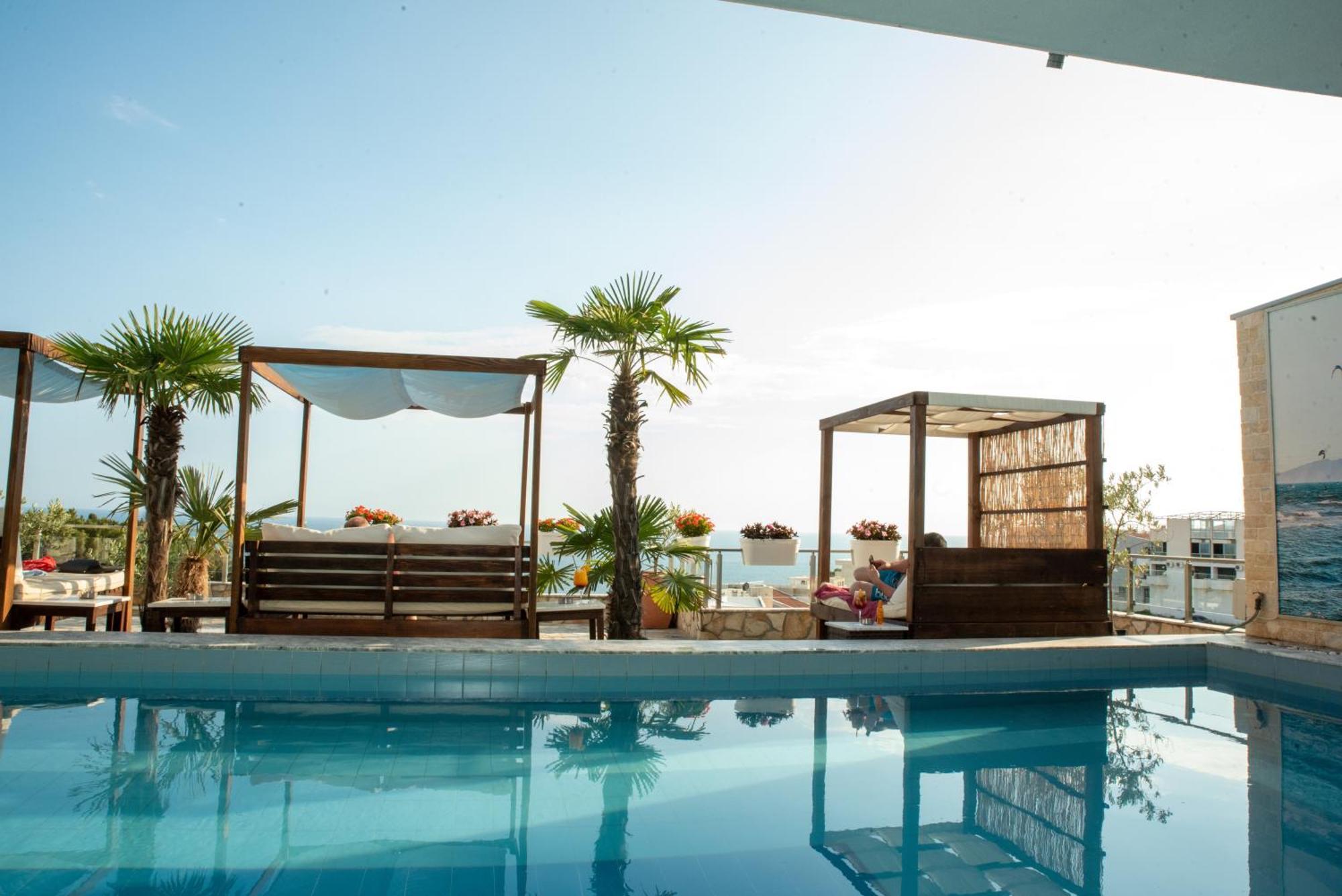 Hotel Freiburg Ulcinj Esterno foto